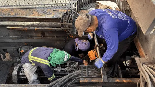 Happy Hoisters Reach Stacker Engine Overhaul