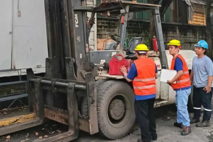 Happy Hoisters Heavy Duty Forklift PMS